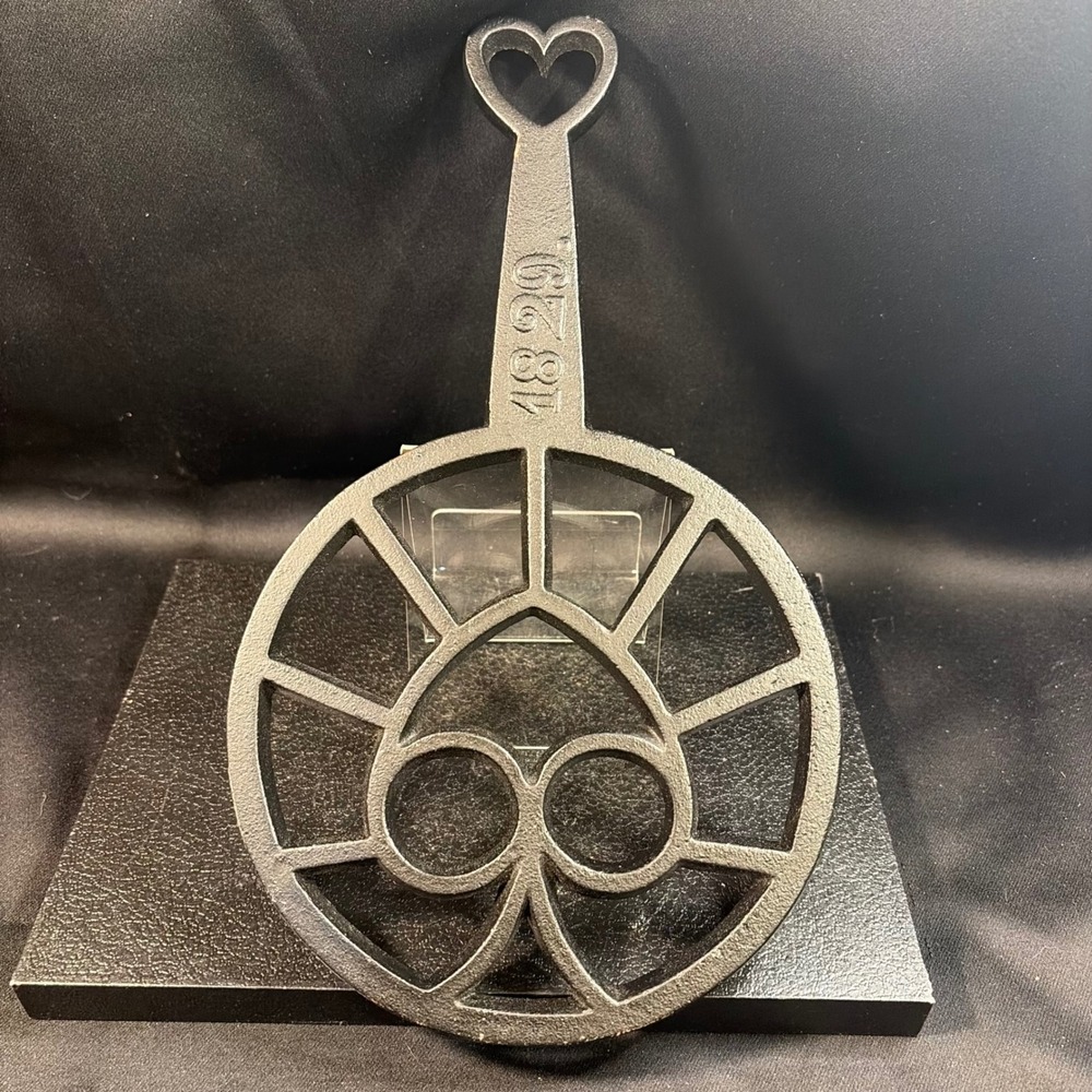 Wilton Cast Iron Trivet 1829 Heart Scroll Pattern Mid Century Folk Art